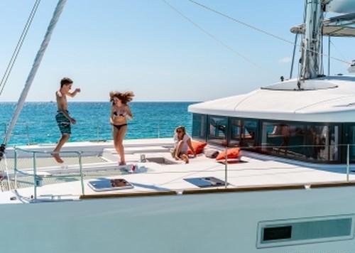 Cat FREEDOM -  Fun on charter