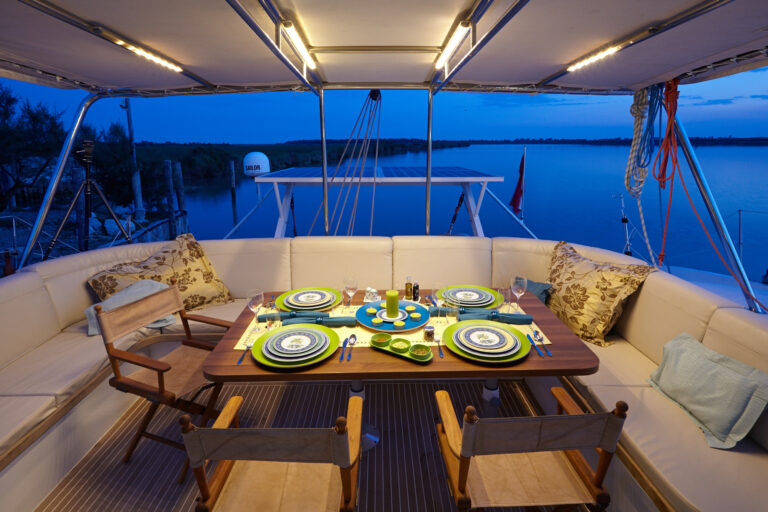 Cat MALISI - Aft Deck