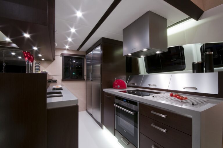 Catamaran Abuelo - Galley
