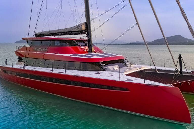 Catamaran CRAZY LOVE