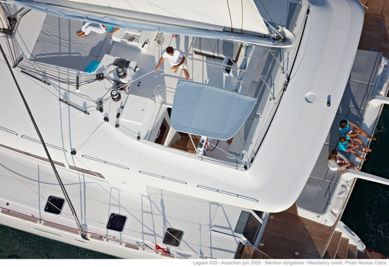 Catamaran DRAGON - From Above
