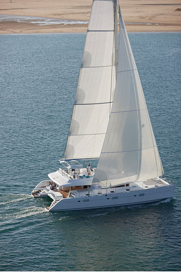Catamaran DRAGON - On Charter