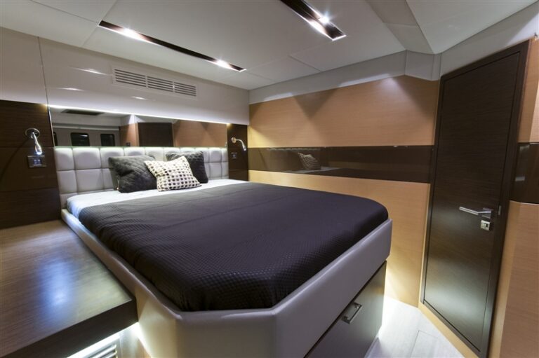 Catamaran EWHALA -  Guest Cabin 1