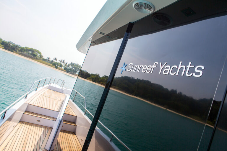 Catamaran Eagle Wings - Sunreef Yachts - exterior - logo
