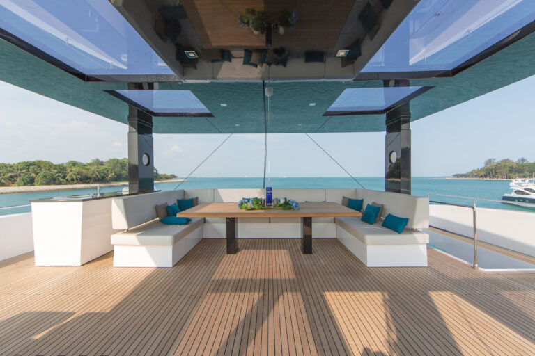 Catamaran Eagle Wings - Sunreef Yachts - exterior lounge