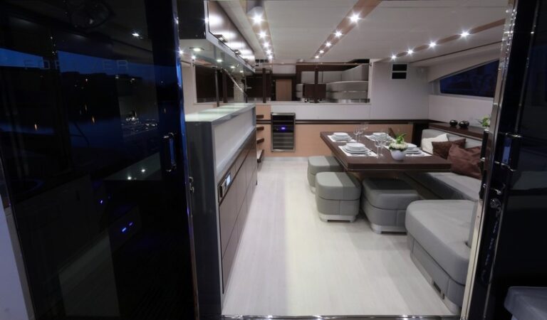 Catamaran FOREVER -  Salon 2