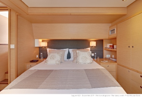 Catamaran Firefly - Guest Double Cabin