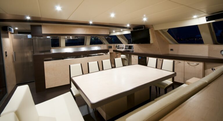 Catamaran MUSE - salon