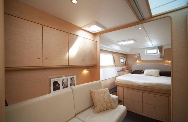 Catamaran NANA -  Master Cabin