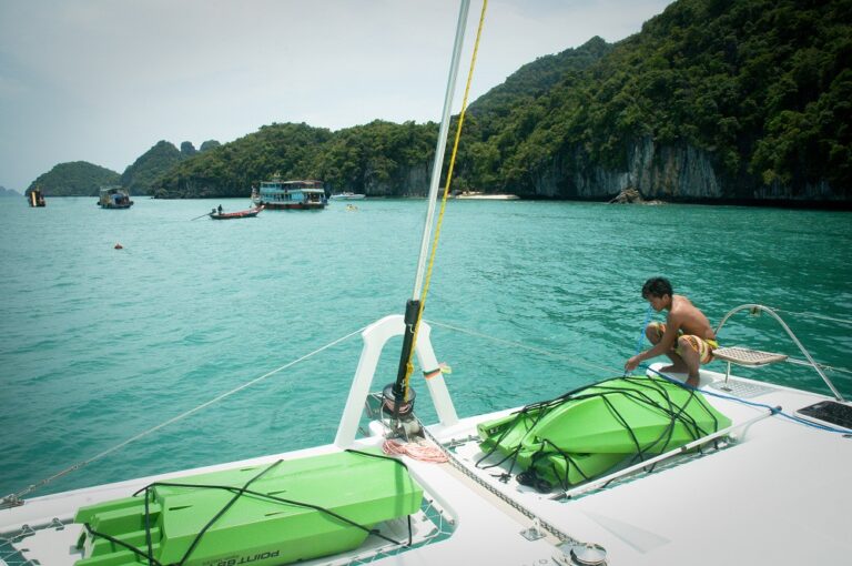 Catamaran NAUTINESS II  -  Forward View