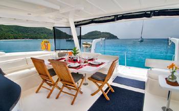 Catamaran SEA LEOPARD -  Cockpit Dining