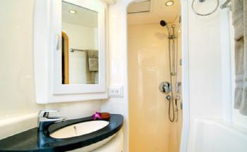 Catamaran SEA LEOPARD -  Guest Ensuite