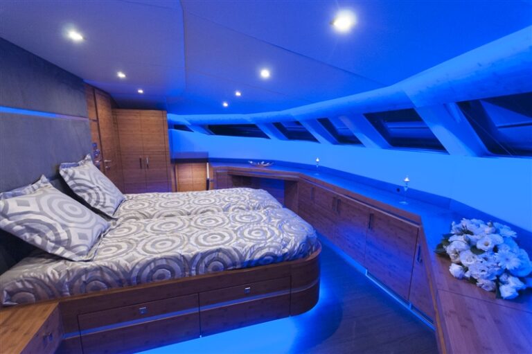 Catamaran SKYLARK -  Master Cabin View 2
