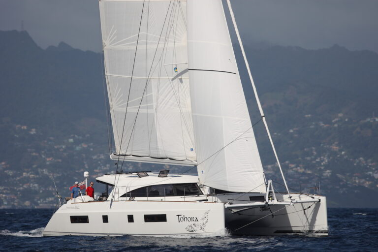 Catamaran Yacht TOHORA