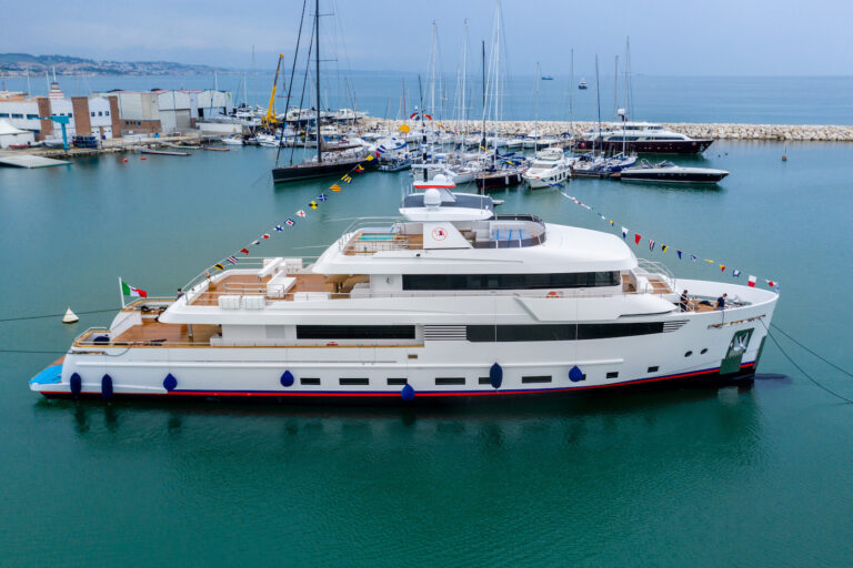 CdM Luxury Yacht Crowbridge Launched