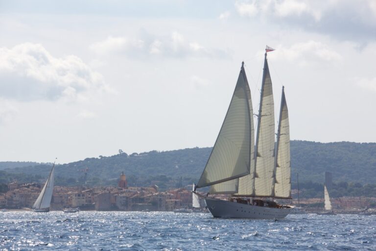Classic Sailing Yacht XARIFA -  Sailing 2