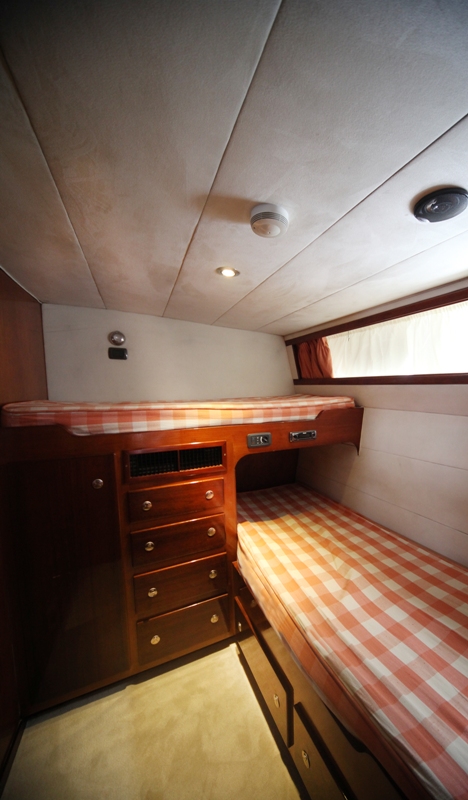 Classic Yacht HATHOR -  Twin Cabin