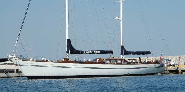 Classic Yacht Lady Sail - Main