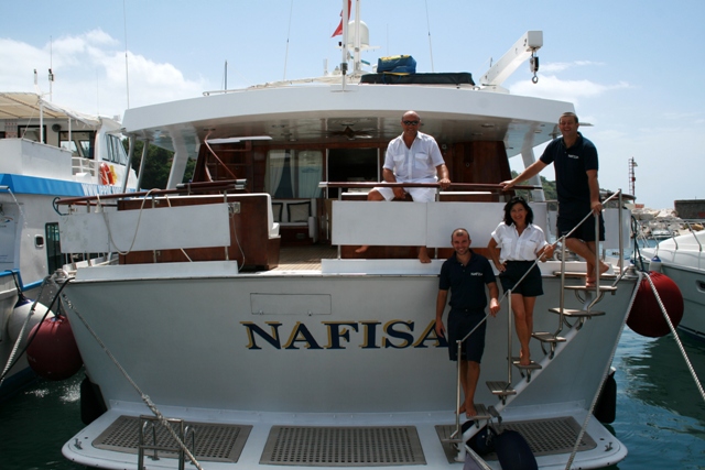 Classic Yacht NAFISA -  Swim platform and Transom