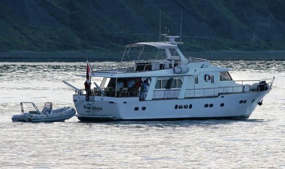 Classic Yacht SURUBIM - Aft View