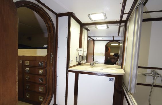 Classic Yacht SURUBIM - Ensuite