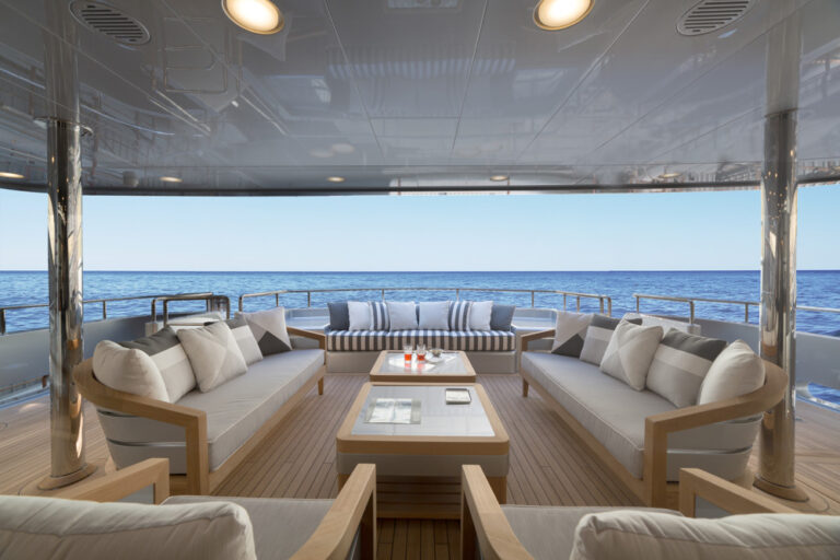 Codecasa 43m C122 Aft Deck