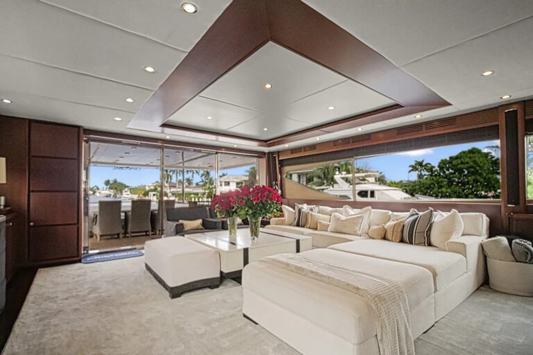 Comfortable Lounge Area