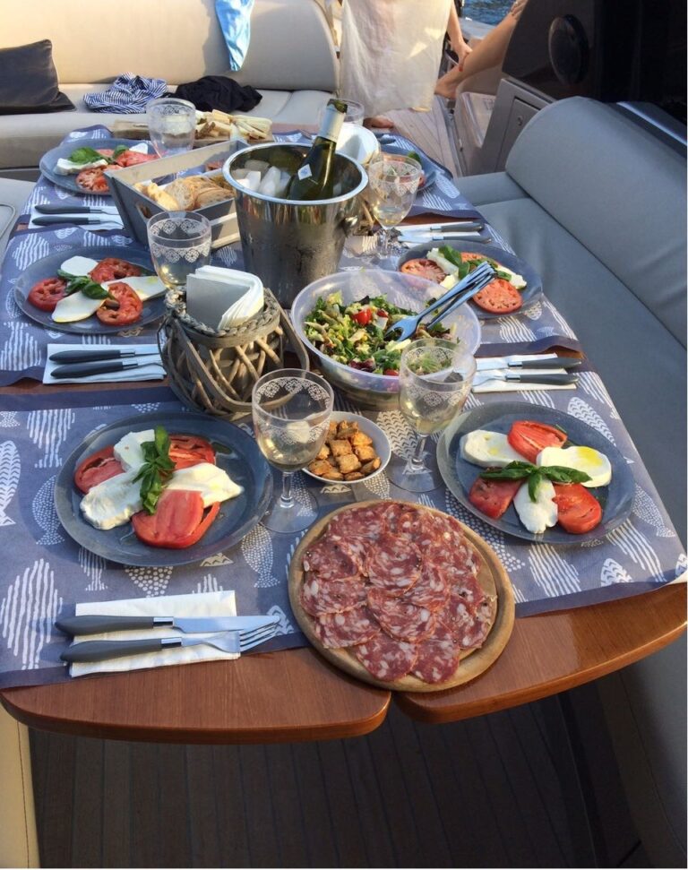 Cuisine And Dining Detail