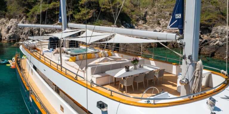 Opendeck With Sea Views