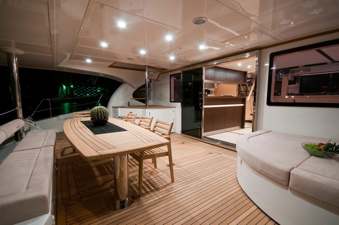 DAMRAK Aftdeck Dining