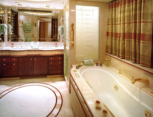 DAYBREAK Master Ensuite
