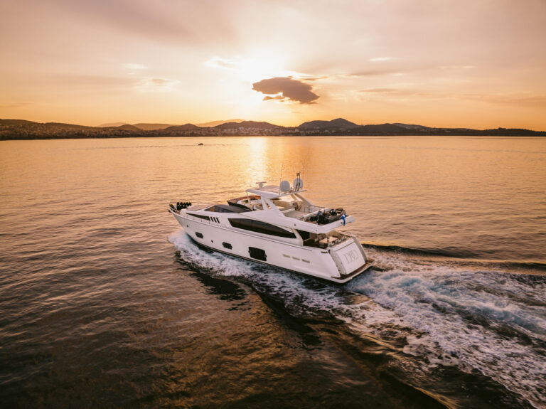 D&D Yacht