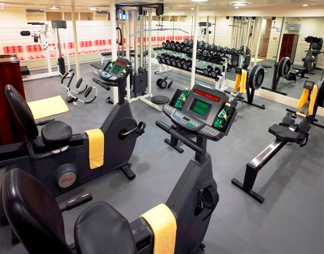 DELPHINE - Gym