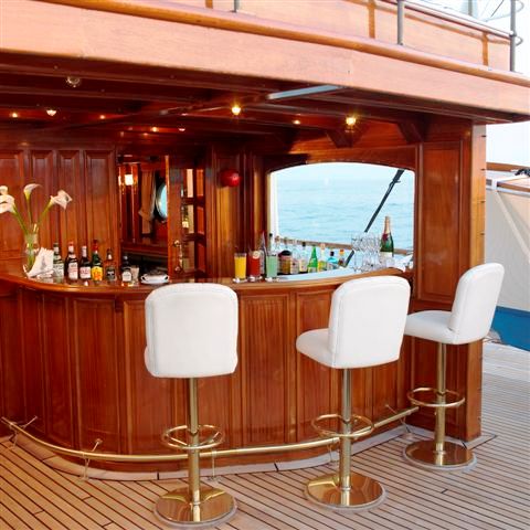 DELPHINE - Lounge Bar