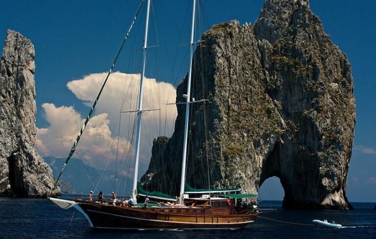 DERIYA DENIZ - On charter