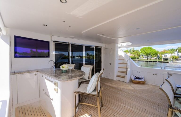 Exterior Relaxation Area