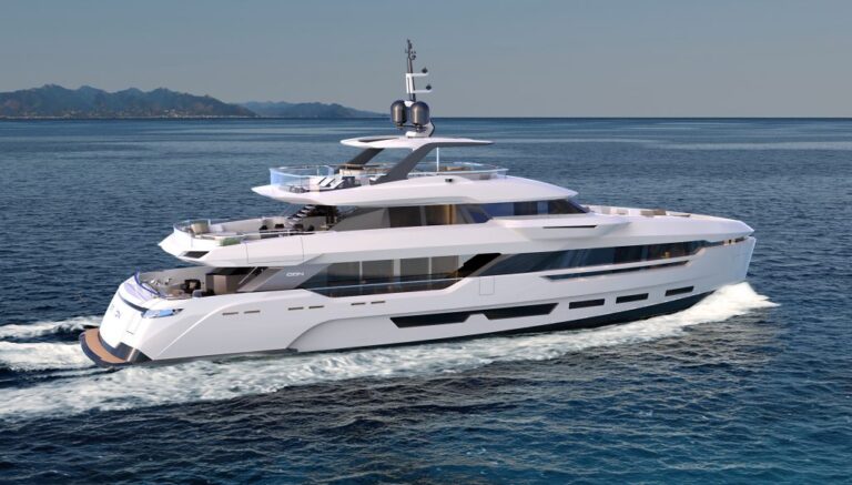 DOM 123 Motor Yacht Cruising