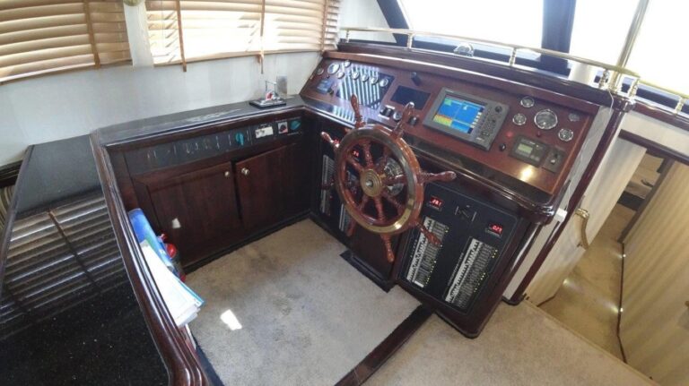 Captains Area