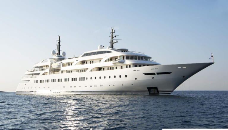 DREAM Superyacht