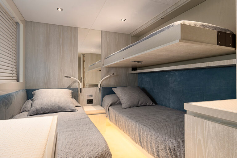Twin Cabin With Pullman
