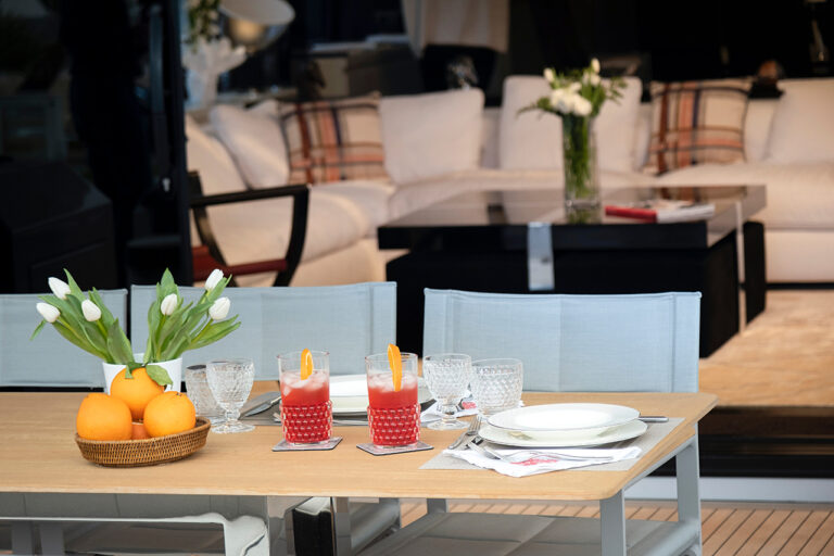 Dining Detail