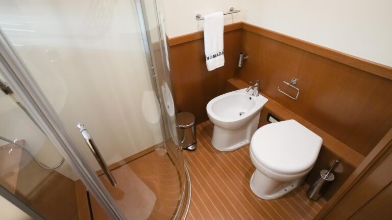 Guest ensuite