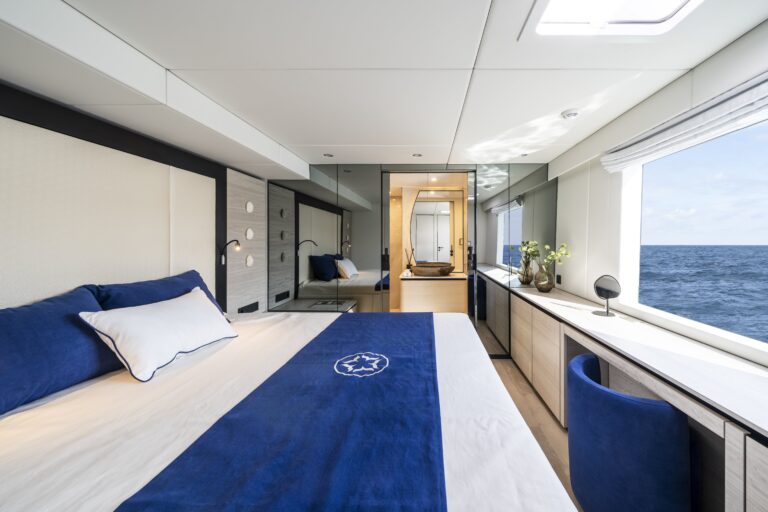 Double cabin