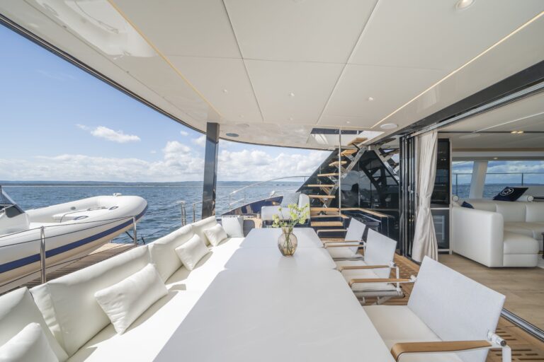 Main deck aft