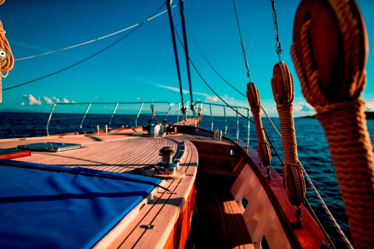 Side decks leading forward
