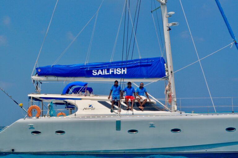 Catamaran SAILFISH - Crew