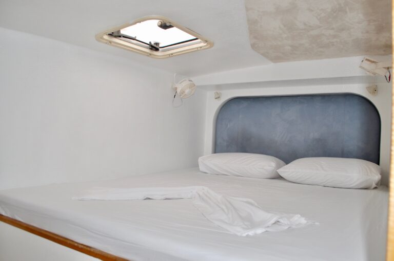 Double guest cabin