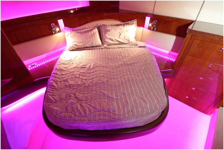 DUJE - VIP cabin mood lighting 2