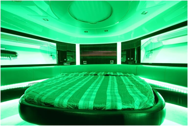 DUJE - VIP cabin mood lighting