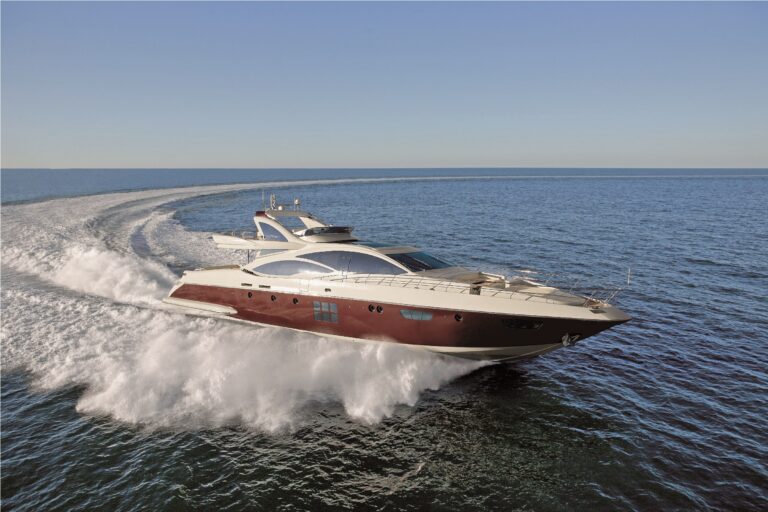 DUKE Sistership Azimut 103 S Running 1